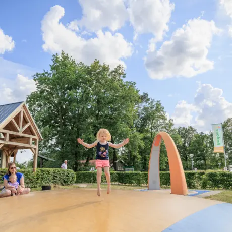 Speeltuin met airtrampoline camping Kaps Overijssel